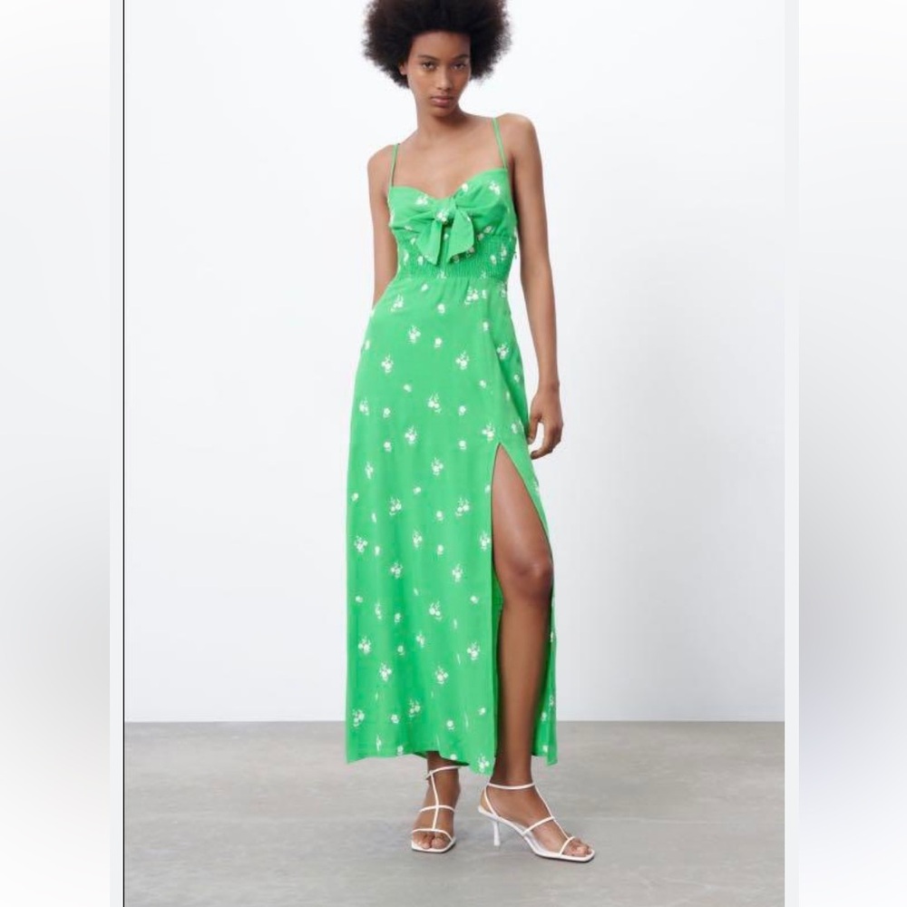 GUC ZARA KELLY GREEN FLORAL EMBROIDERED MIDI DRESS SZ M